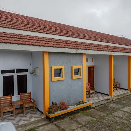 Reddoorz Near Candi Cetho Karanganyar Karanganyar  ภายนอก รูปภาพ